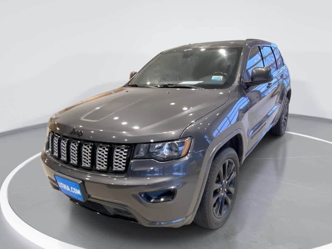 Thumbnail: 2018 Jeep Grand Cherokee - 1