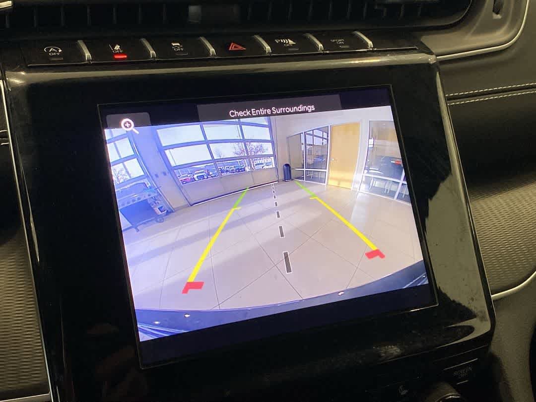 Thumbnail: 2024 Jeep Grand Cherokee - 17