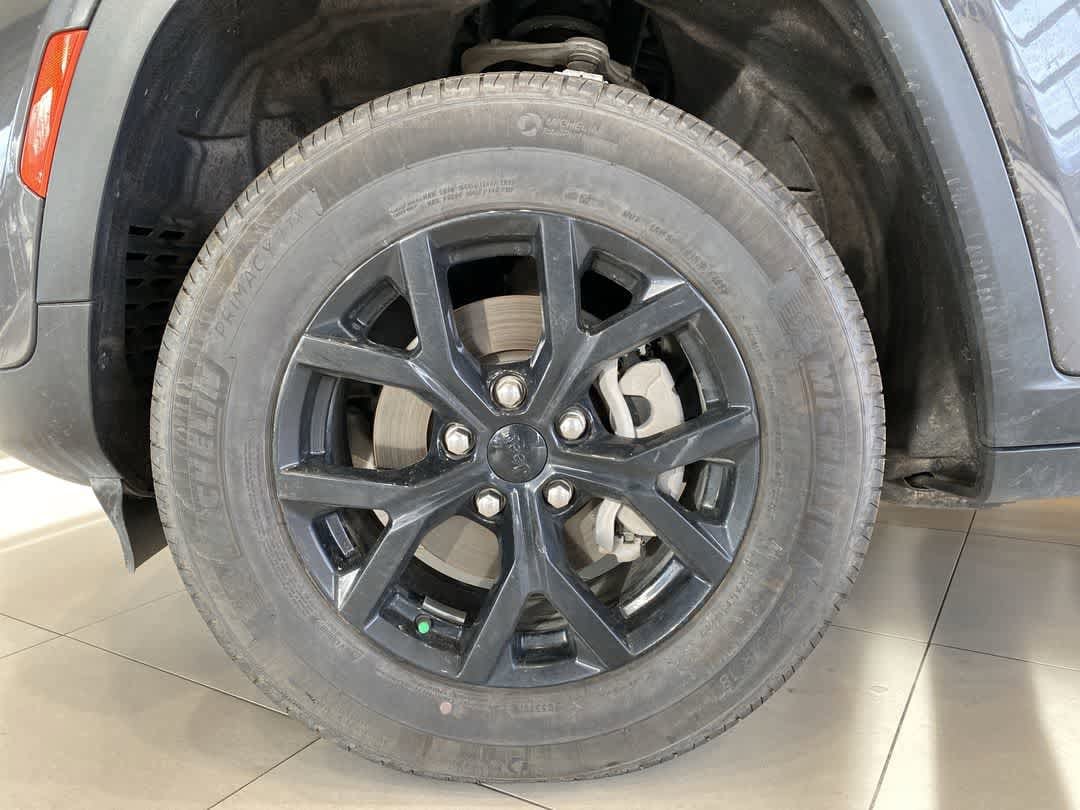 Thumbnail: 2024 Jeep Grand Cherokee - 10