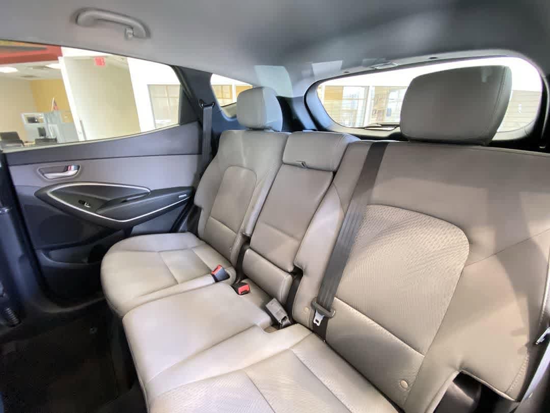 Thumbnail: 2017 Hyundai Santa Fe - 24