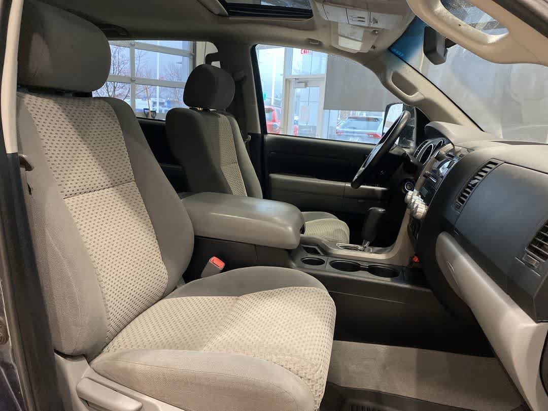 Thumbnail: 2010 Toyota Tundra - 24