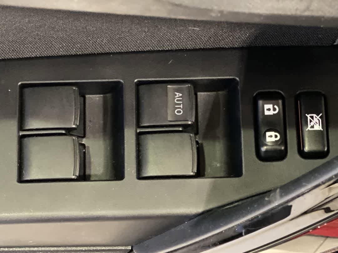 Thumbnail: 2018 Toyota Corolla iM - 15