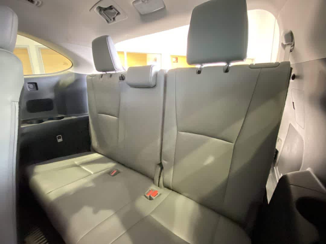 Thumbnail: 2023 Toyota Highlander - 26