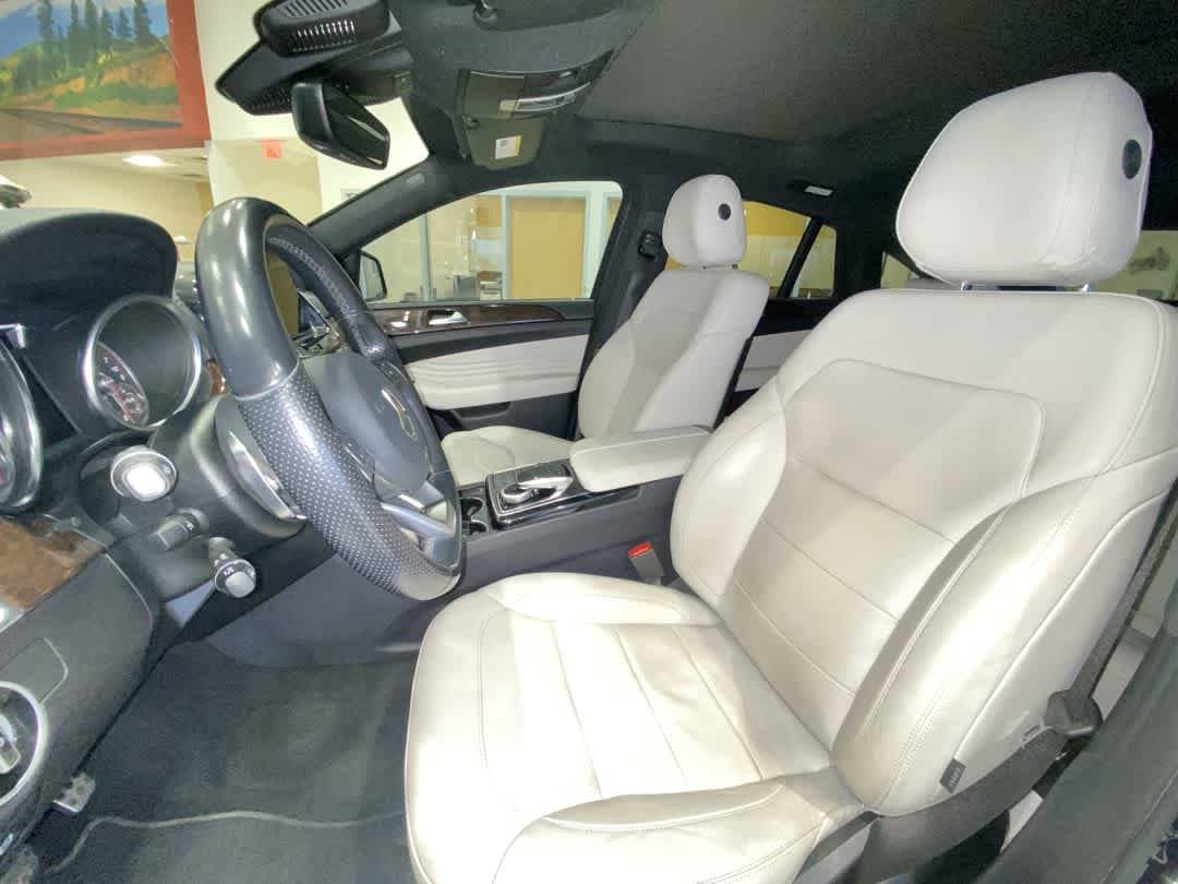 Thumbnail: 2016 Mercedes-Benz GLE - 13