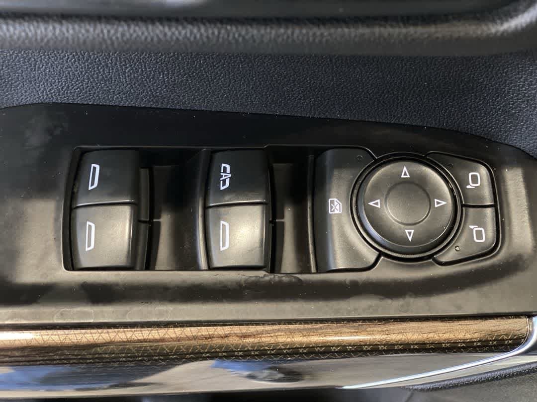 Thumbnail: 2021 Chevrolet Silverado 1500 - 16