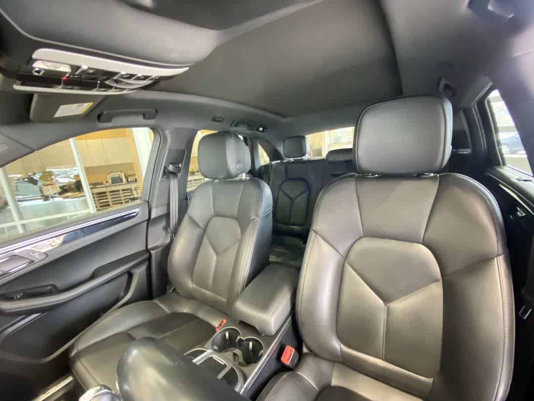 Thumbnail: 2018 Porsche Macan - 13