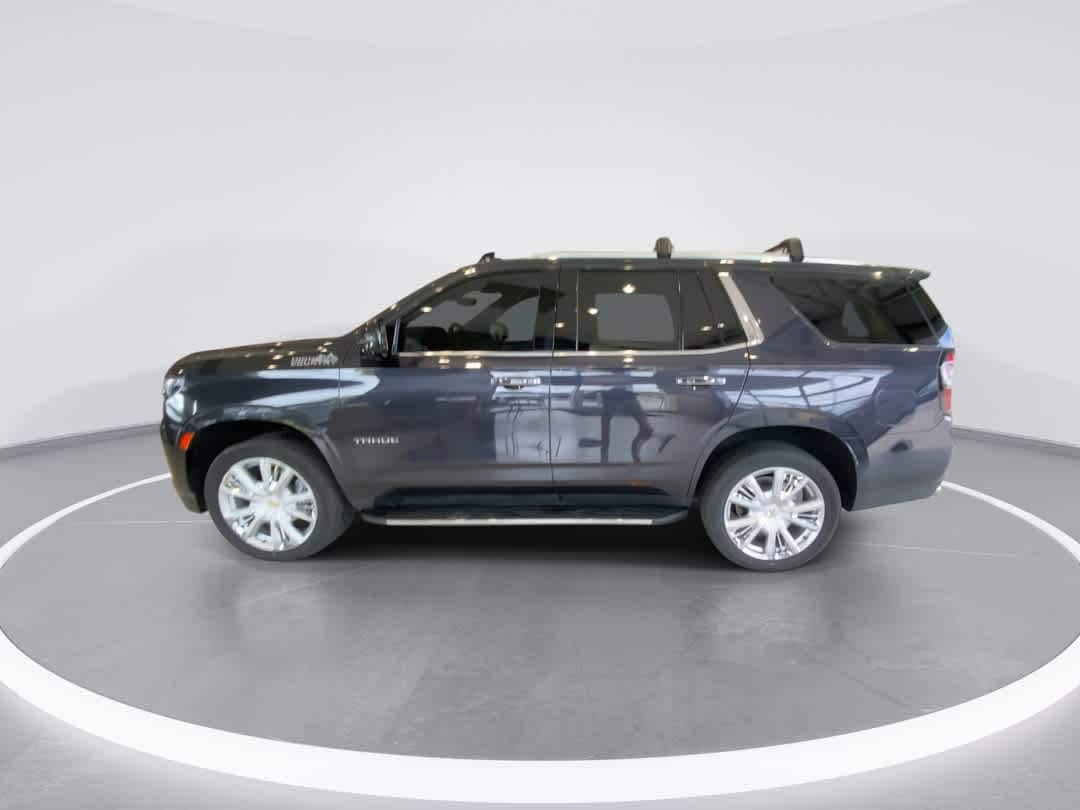 Thumbnail: 2022 Chevrolet Tahoe - 5