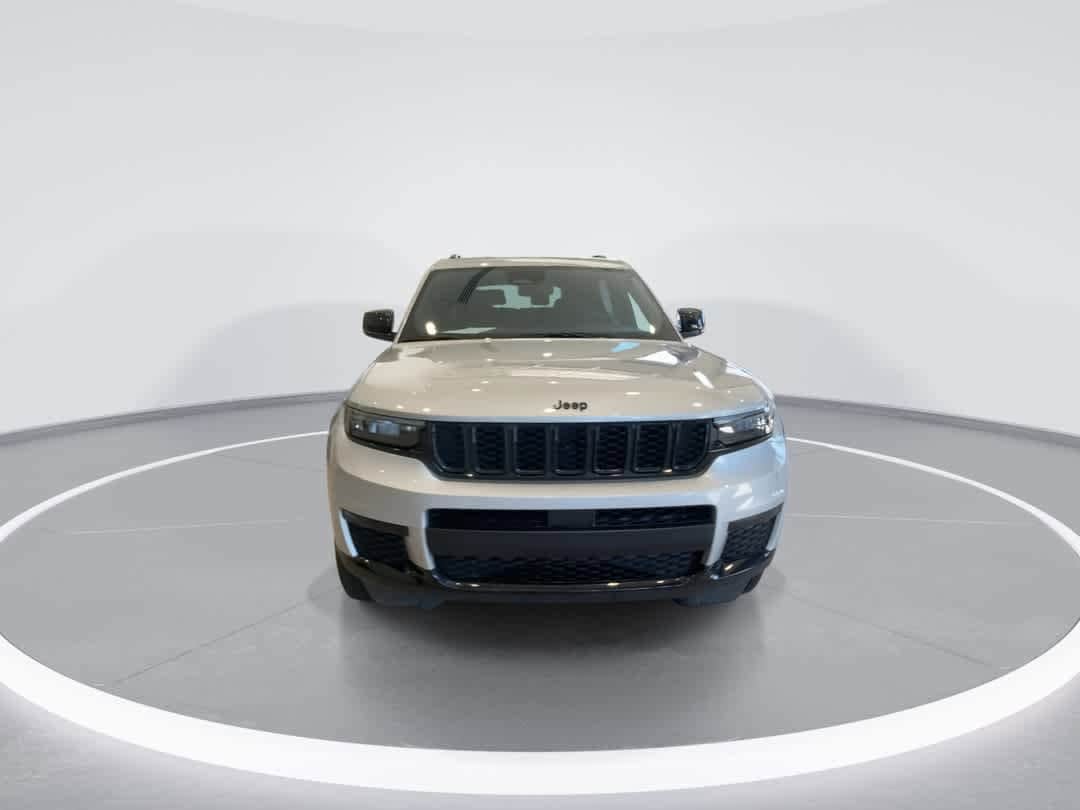 Thumbnail: 2024 Jeep Grand Cherokee L - 3