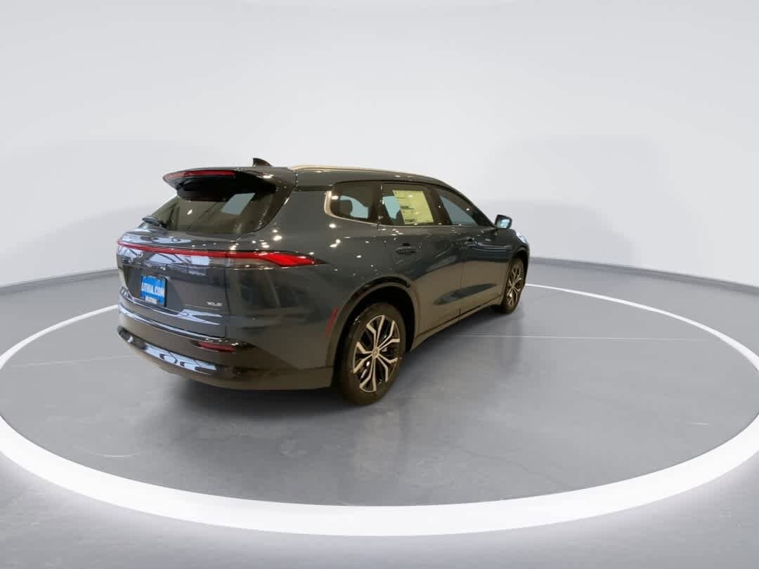 Thumbnail: 2026 Toyota Crown Signia - 8