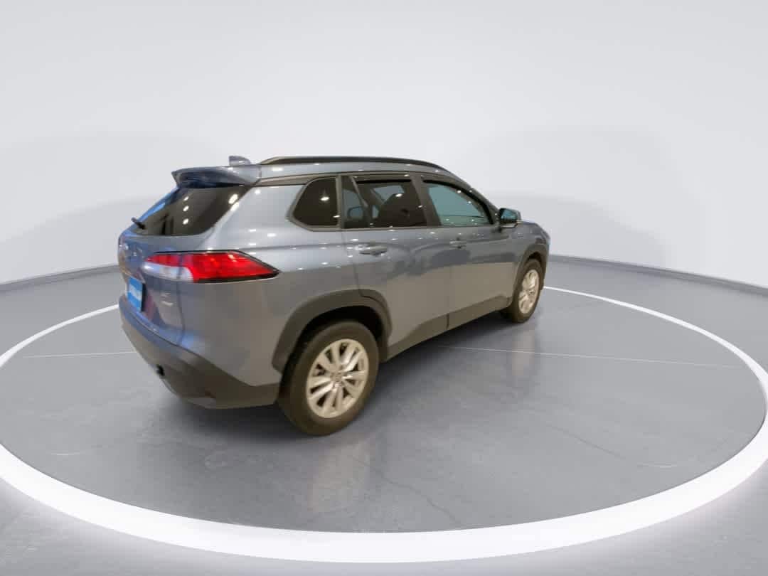 Thumbnail: 2022 Toyota Corolla Cross - 8
