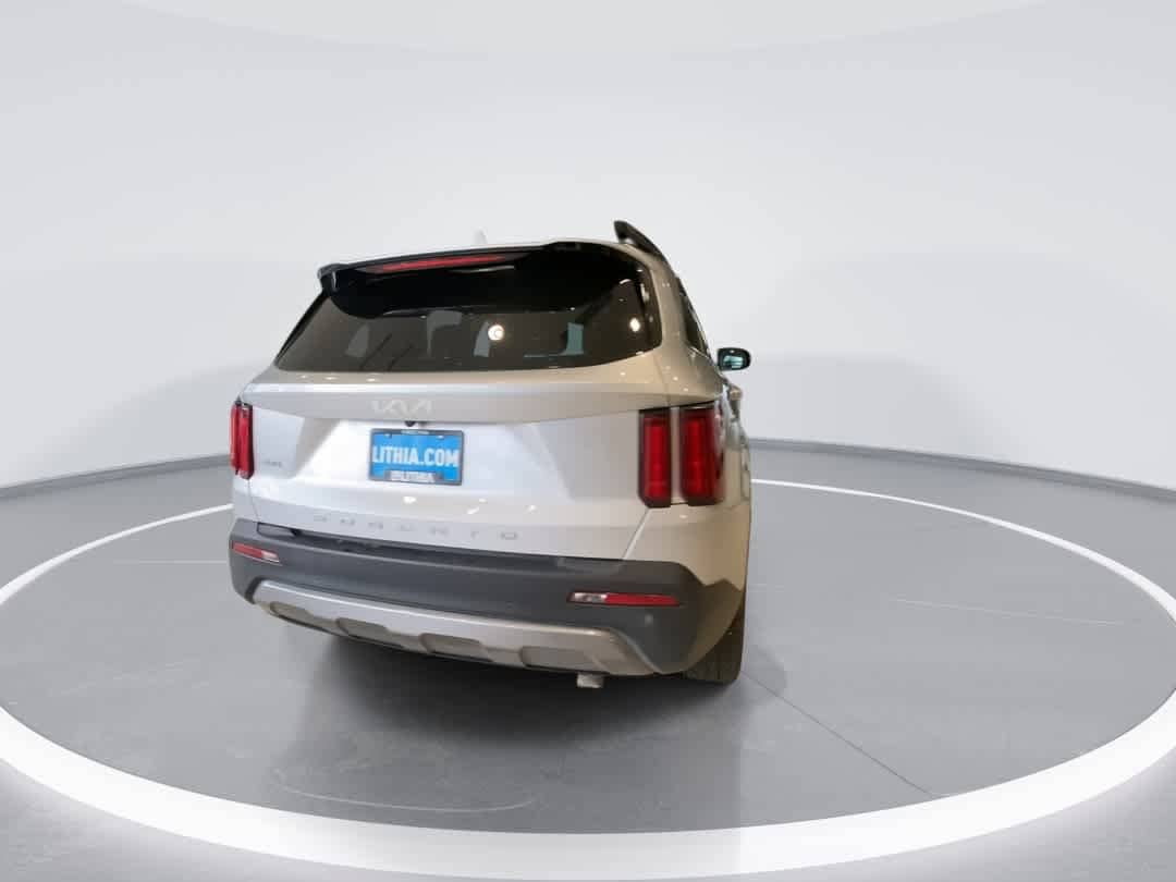 Thumbnail: 2022 Kia Sorento - 6