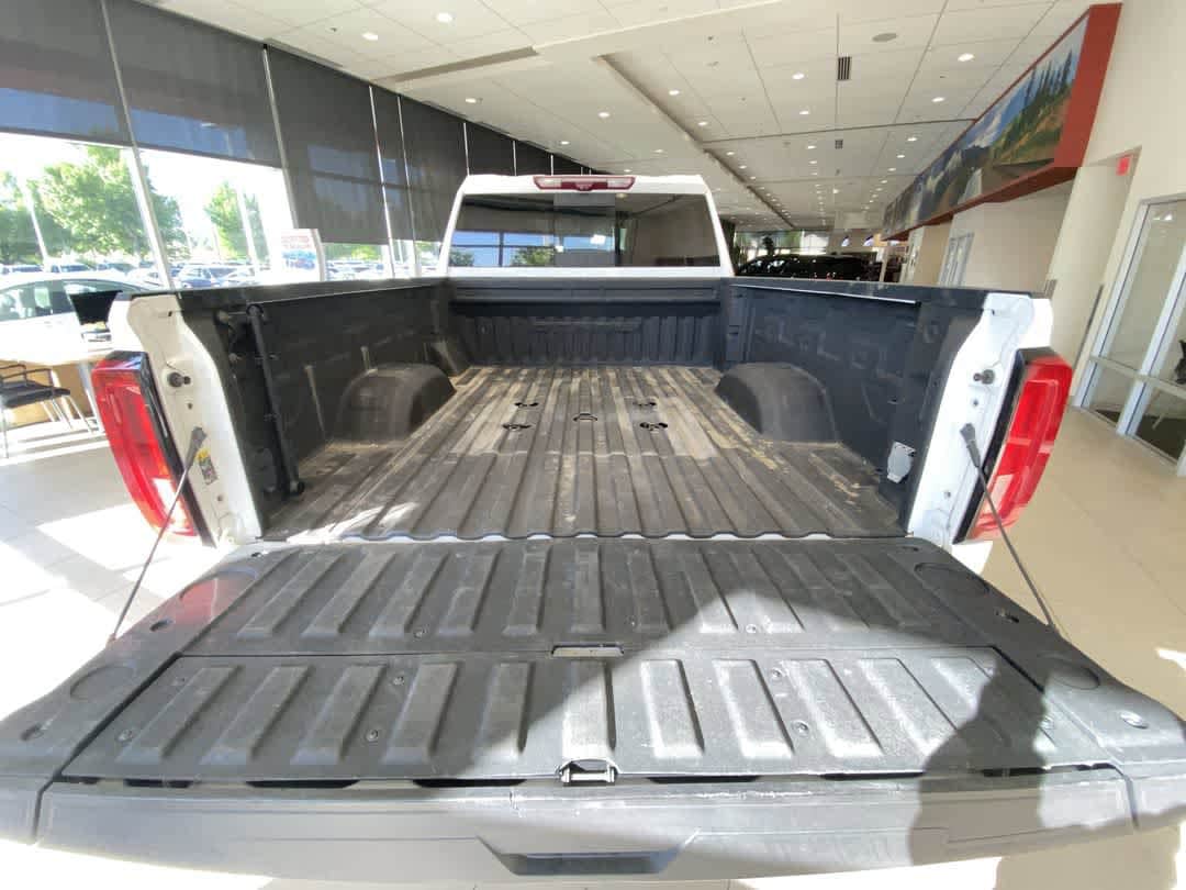 Thumbnail: 2021 GMC Sierra 3500 - 23