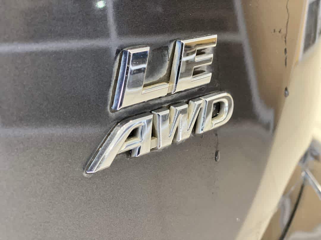 Thumbnail: 2018 Toyota RAV4 - 11