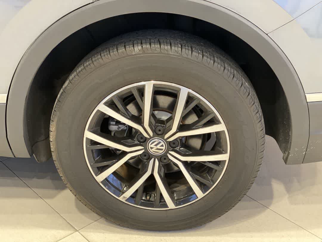 2021 Volkswagen Tiguan SE - Photo 13