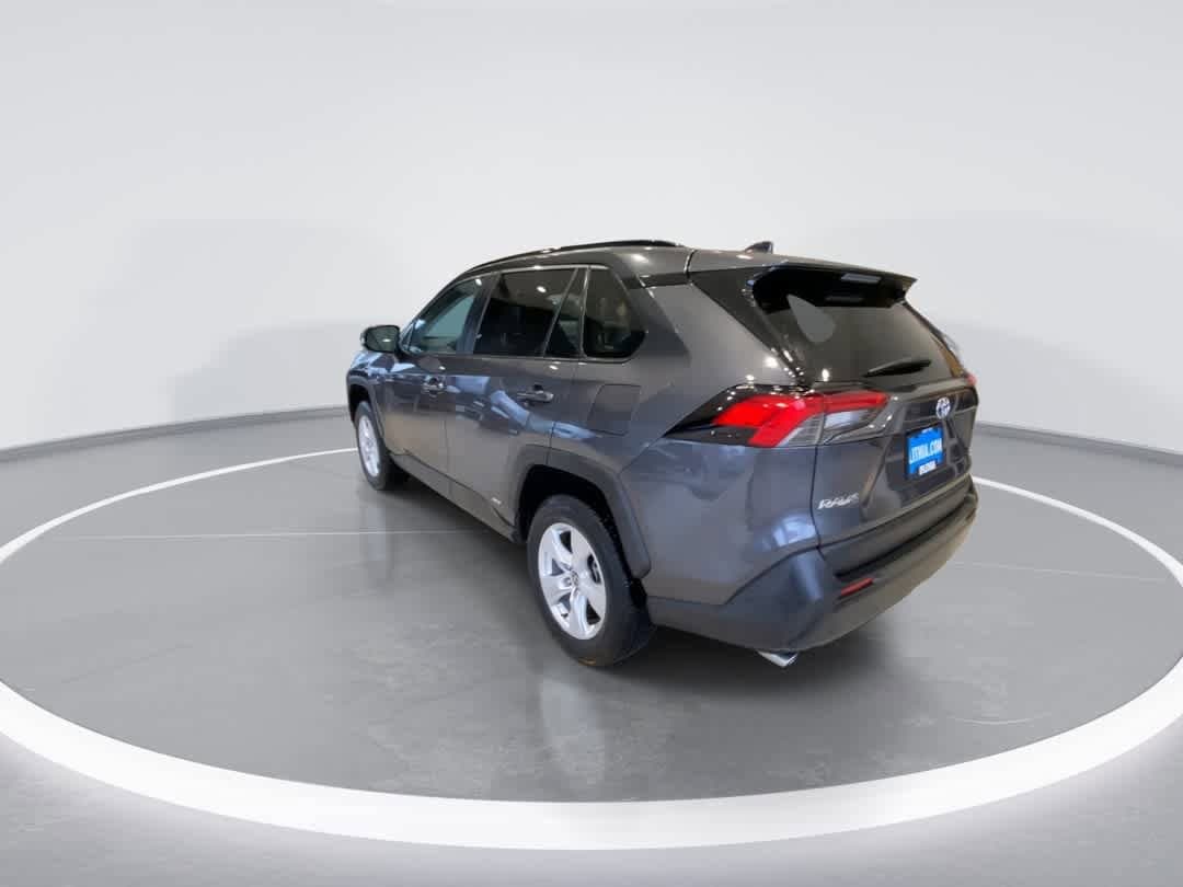 Thumbnail: 2021 Toyota RAV4 - 6