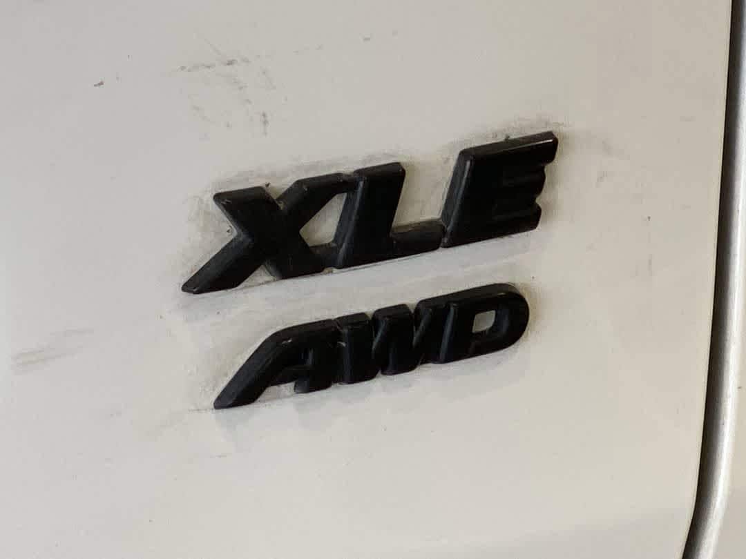 Thumbnail: 2023 Toyota RAV4 - 12