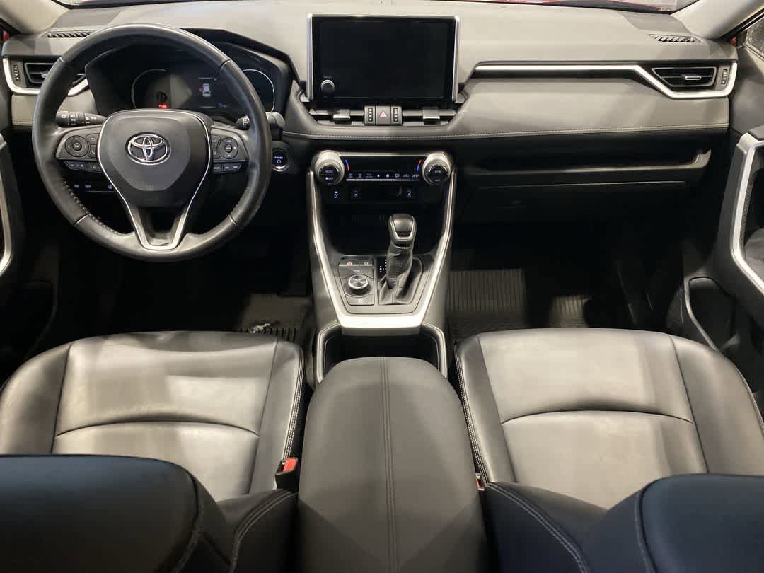 Thumbnail: 2023 Toyota RAV4 - 20