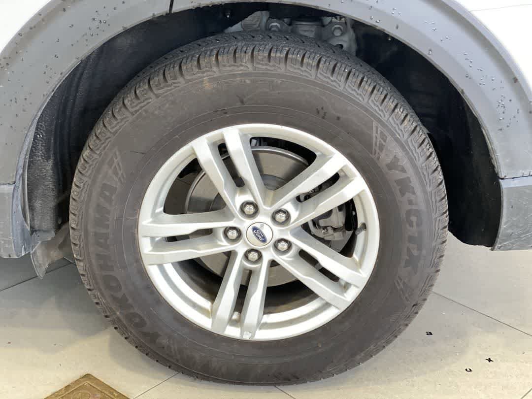 Thumbnail: 2020 Ford Explorer - 13