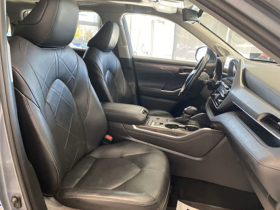 Thumbnail: 2021 Toyota Highlander - 29