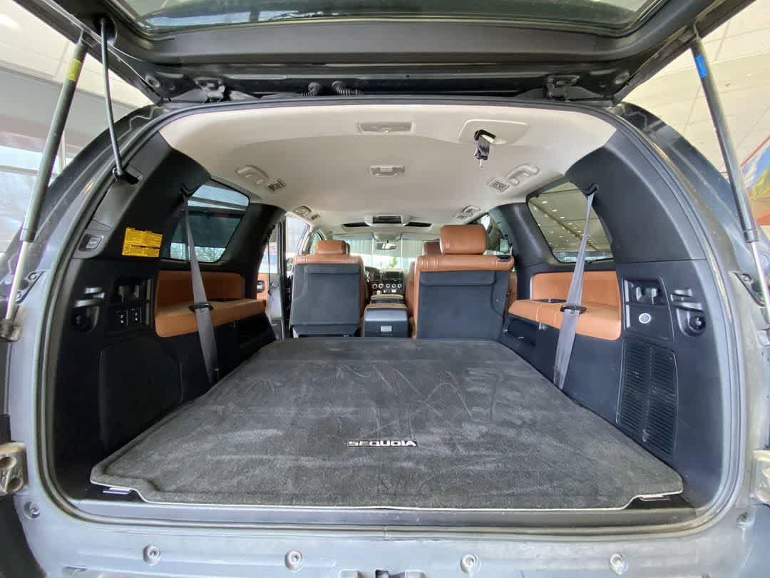 Thumbnail: 2008 Toyota Sequoia - 28