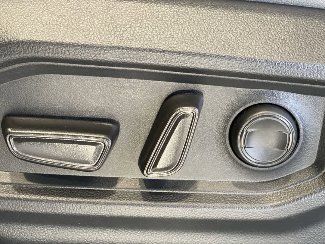 Thumbnail: 2026 Toyota Tundra - 14