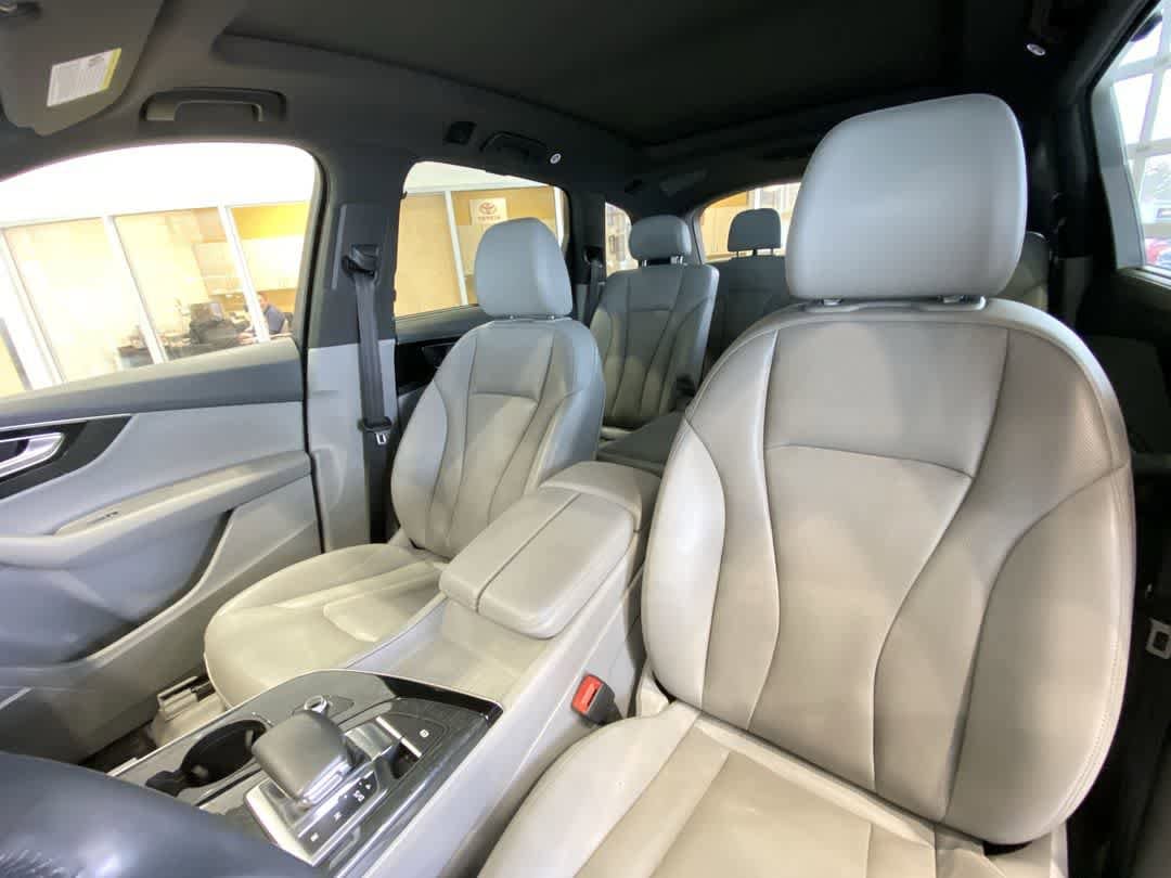 Thumbnail: 2019 Audi Q7 - 13