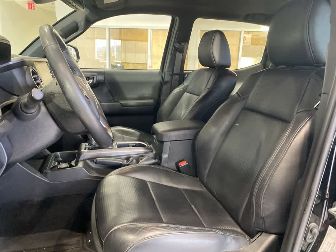 Thumbnail: 2020 Toyota Tacoma - 11