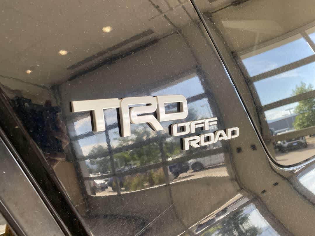 Thumbnail: 2022 Toyota 4Runner - 10