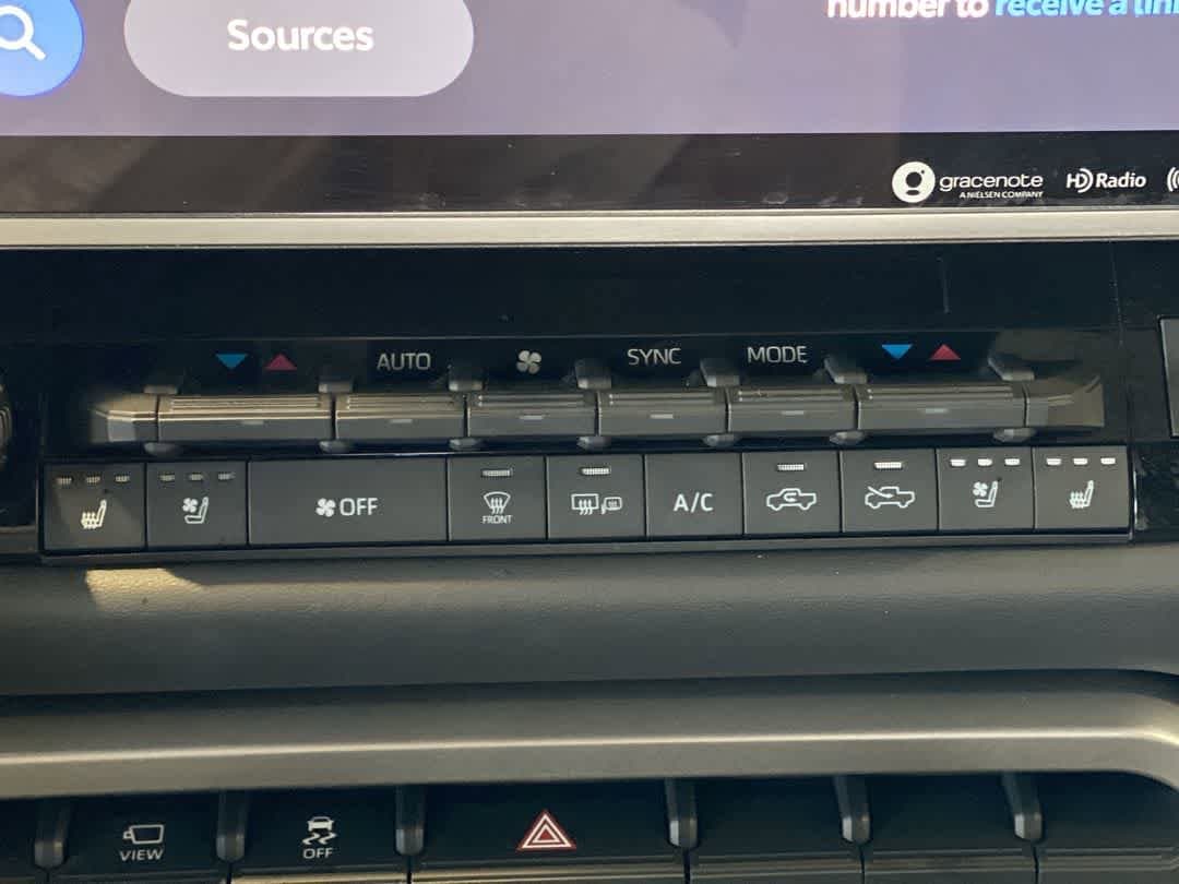 Thumbnail: 2024 Toyota Tundra - 21