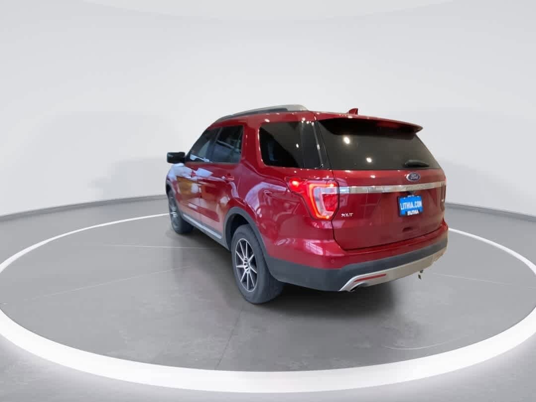 Thumbnail: 2016 Ford Explorer - 6