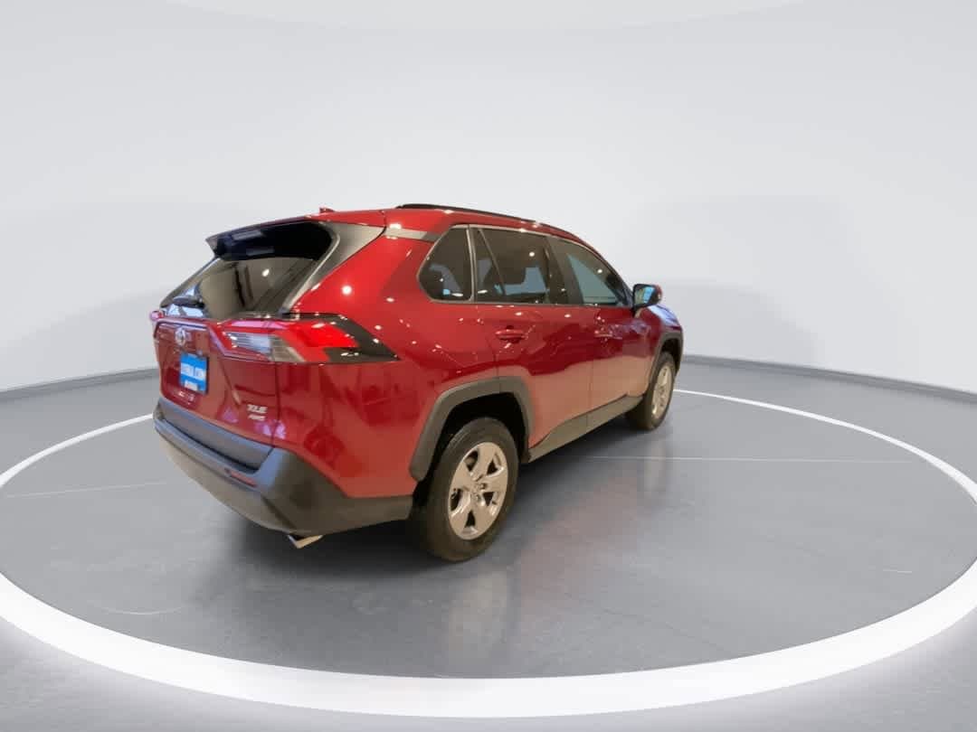 Thumbnail: 2025 Toyota RAV4 - 8