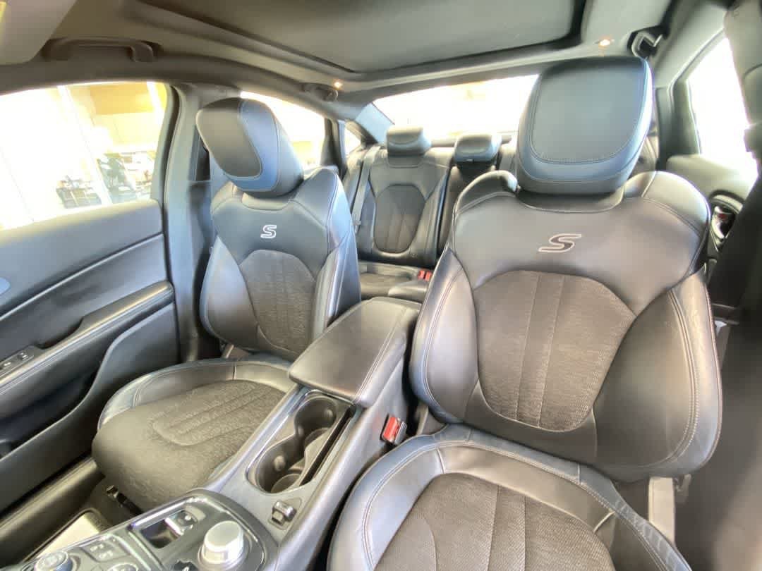 Thumbnail: 2015 Chrysler 200 - 14