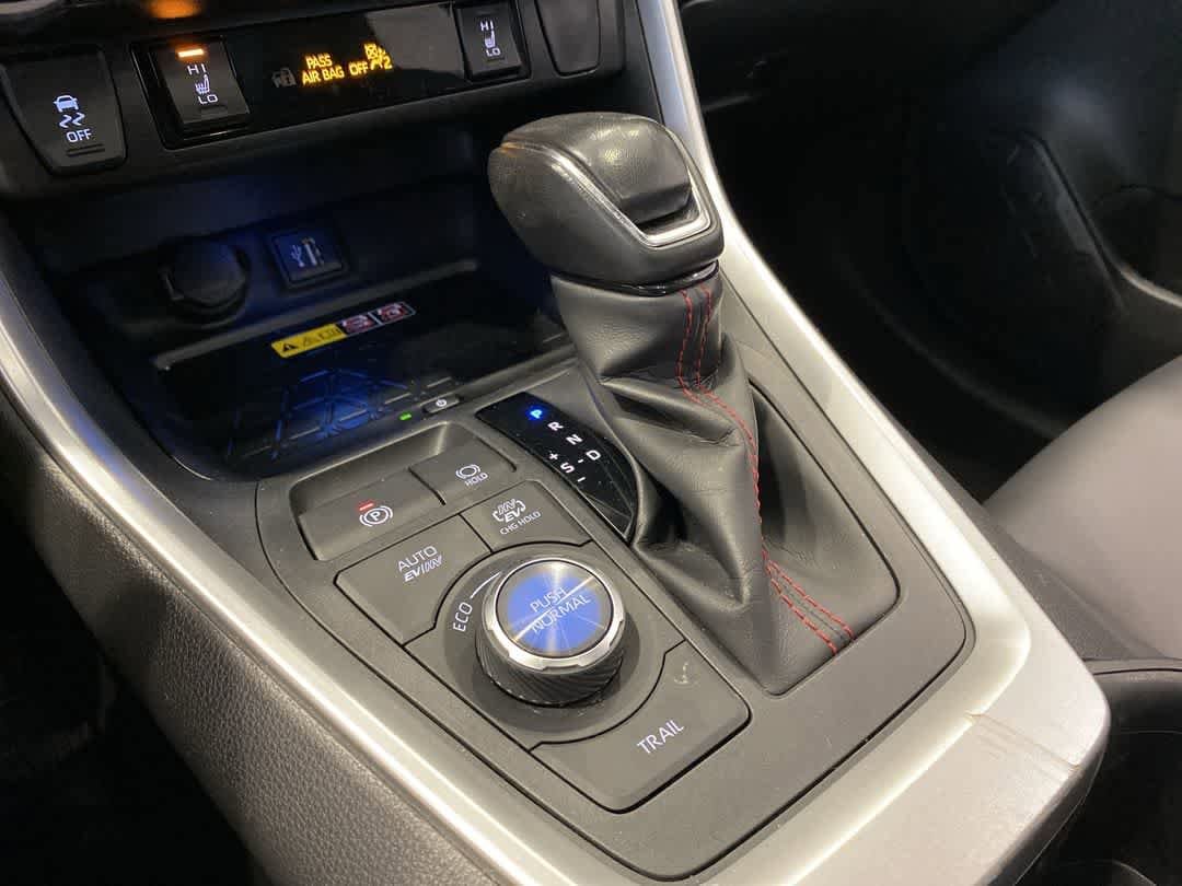 Thumbnail: 2023 Toyota RAV4 - 19