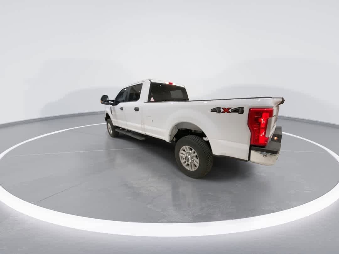 Thumbnail: 2017 Ford F-350 - 6