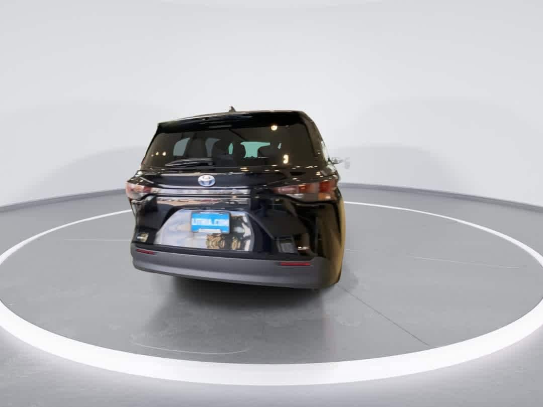Thumbnail: 2025 Toyota Sienna - 7