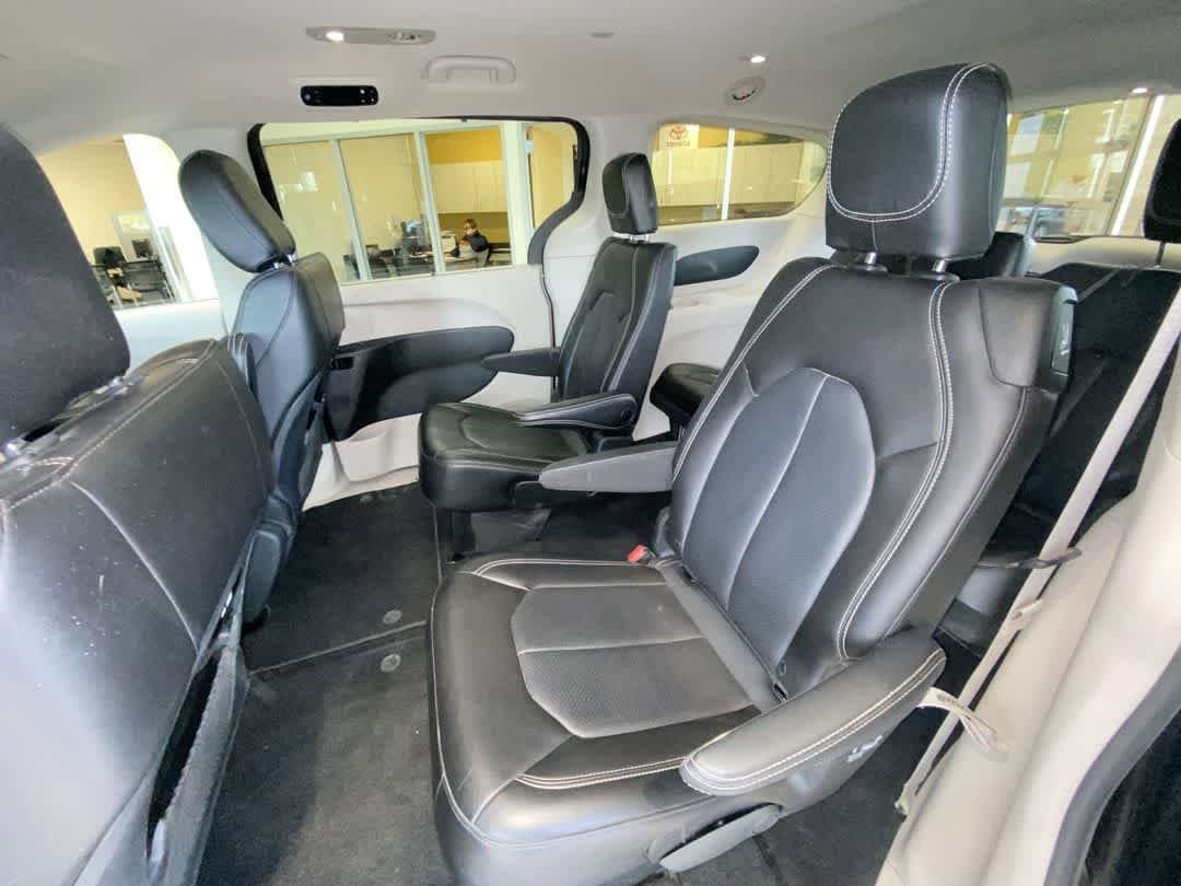Thumbnail: 2023 Chrysler Pacifica - 23