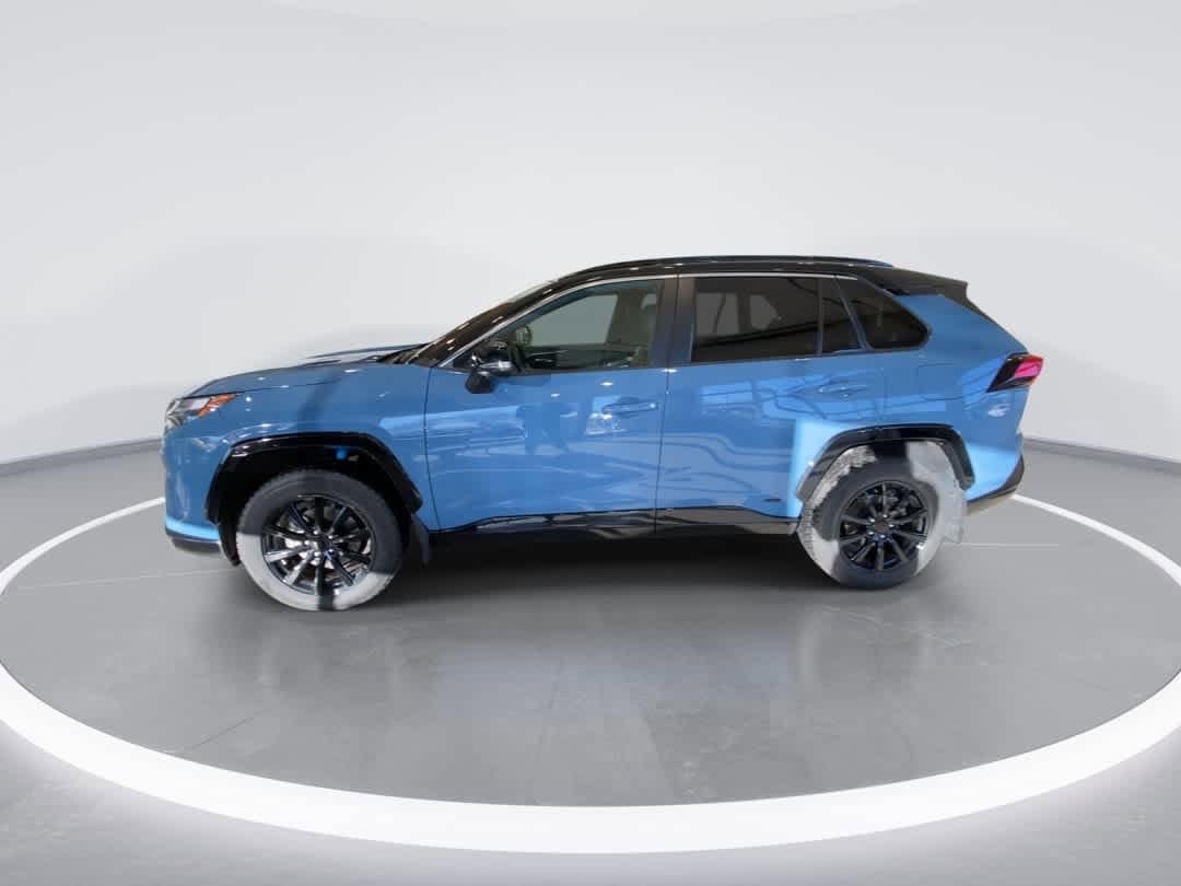 Thumbnail: 2022 Toyota RAV4 - 5