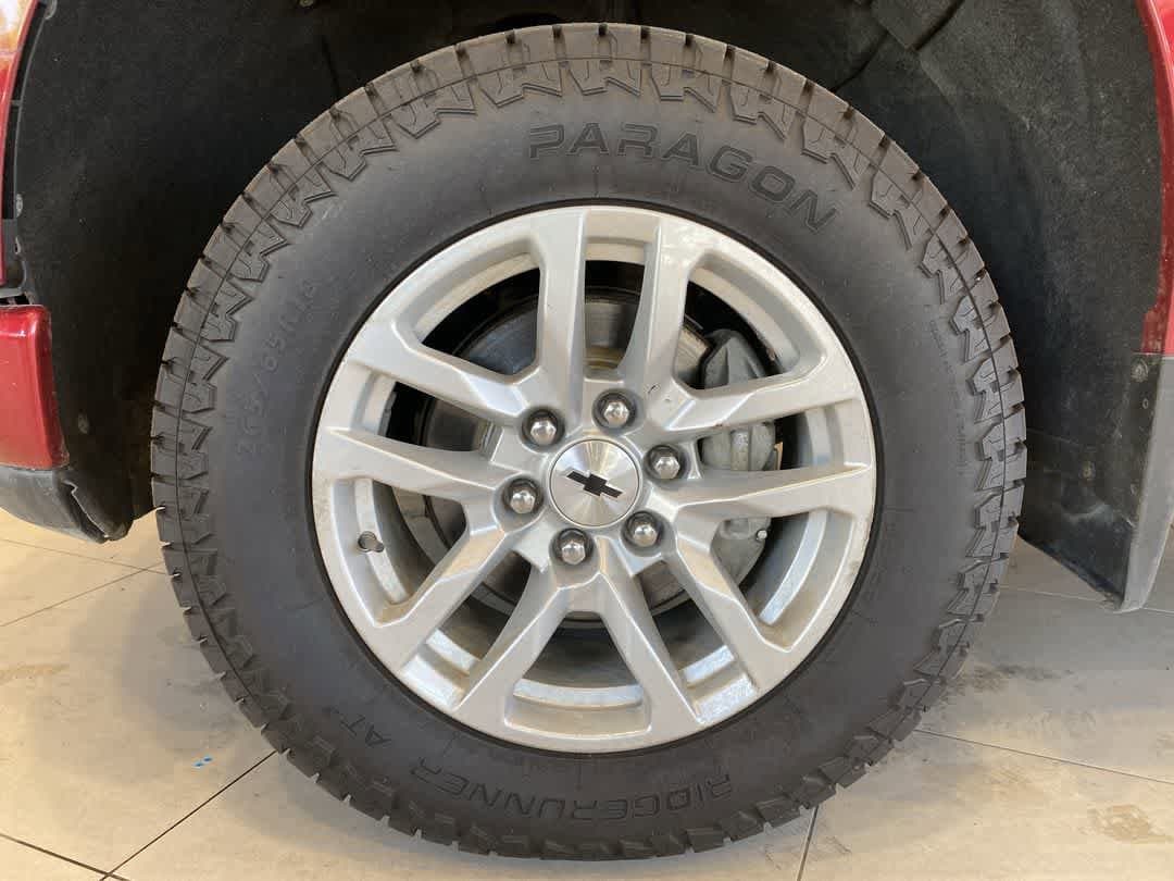 Thumbnail: 2019 Chevrolet Silverado 1500 - 21