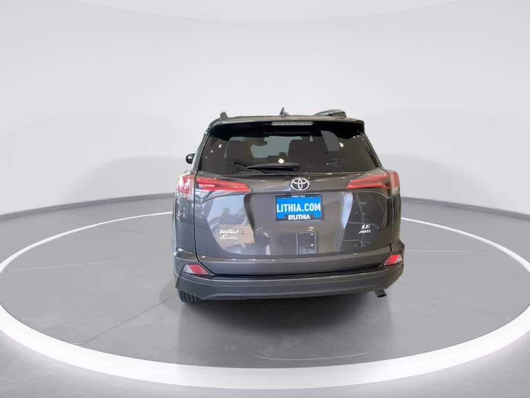Thumbnail: 2017 Toyota RAV4 - 7