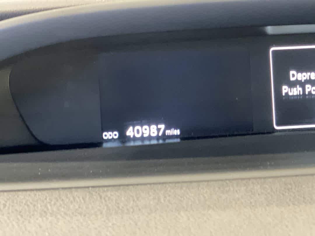 Thumbnail: 2021 Toyota Prius - 15