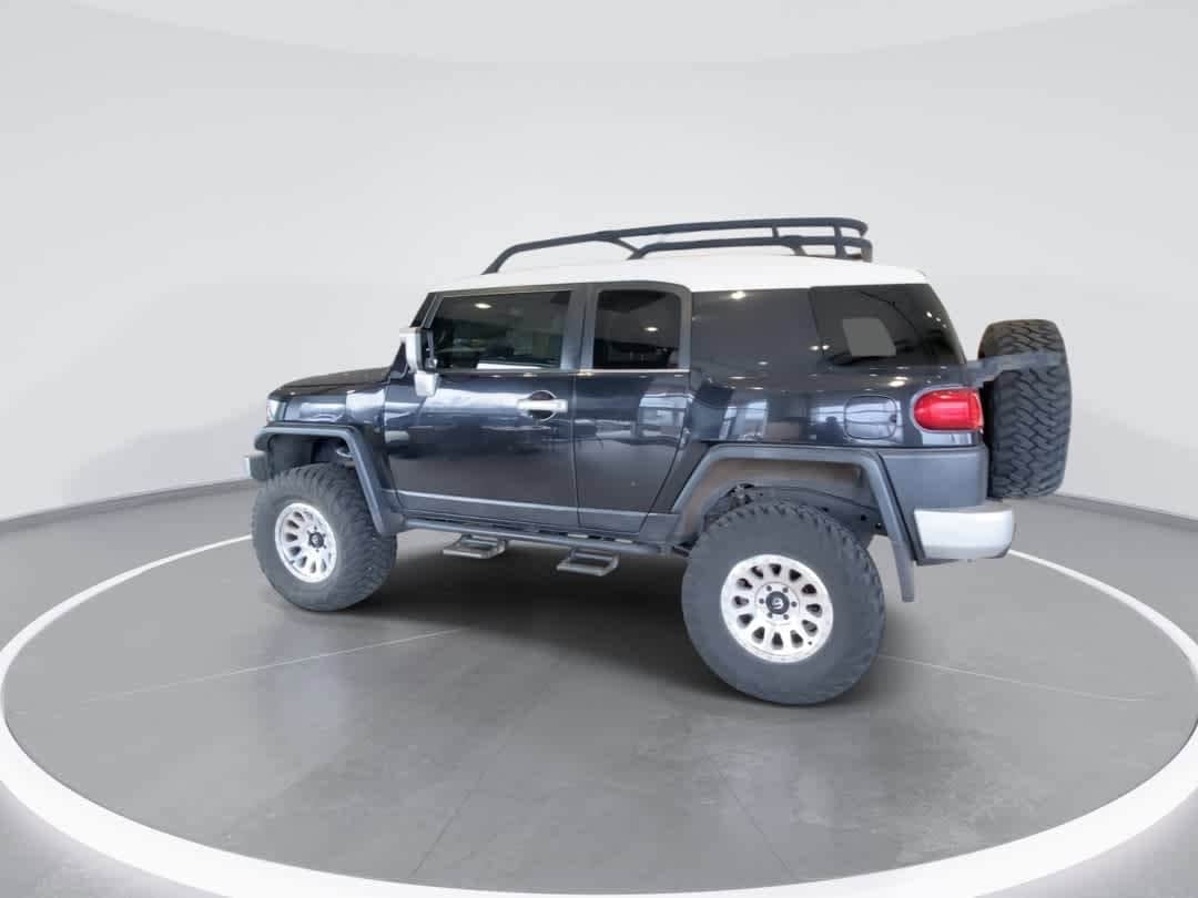 Thumbnail: 2008 Toyota FJ Cruiser - 5