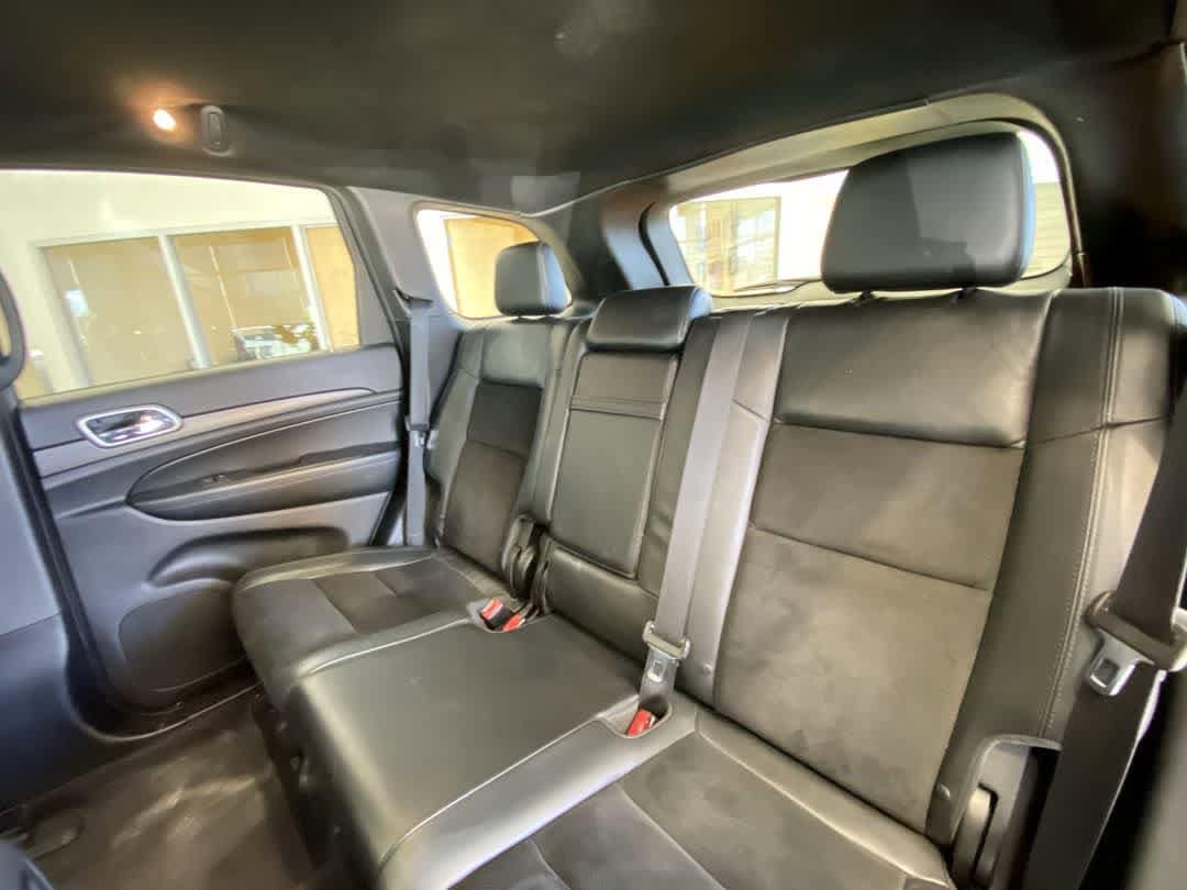 Thumbnail: 2017 Jeep Grand Cherokee - 25