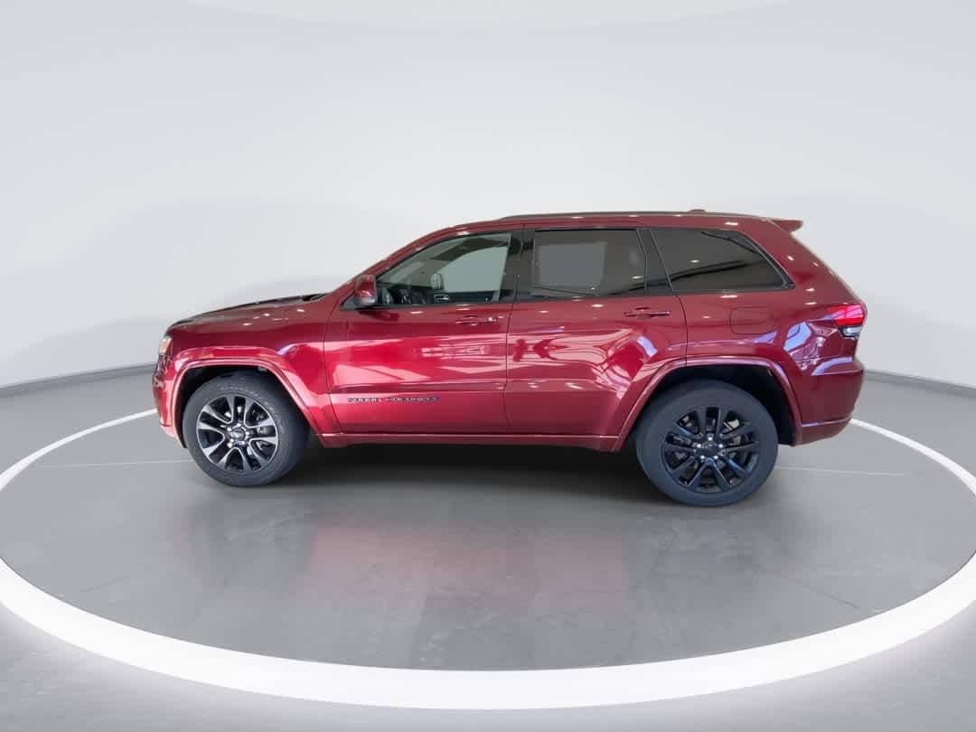 Thumbnail: 2017 Jeep Grand Cherokee - 5