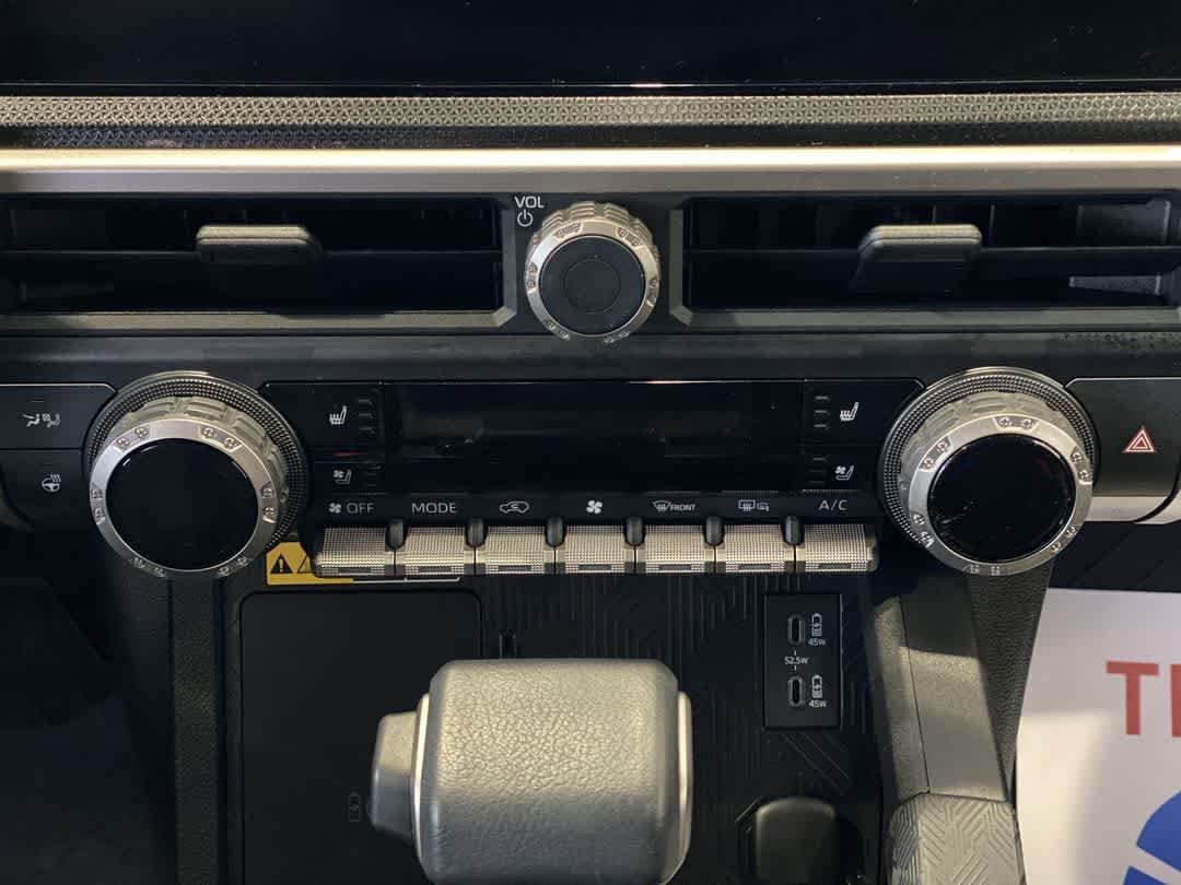 Thumbnail: 2025 Toyota 4Runner - 20