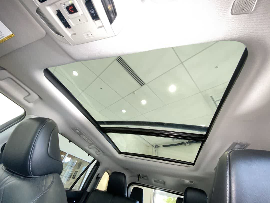 Thumbnail: 2021 Toyota Highlander - 25