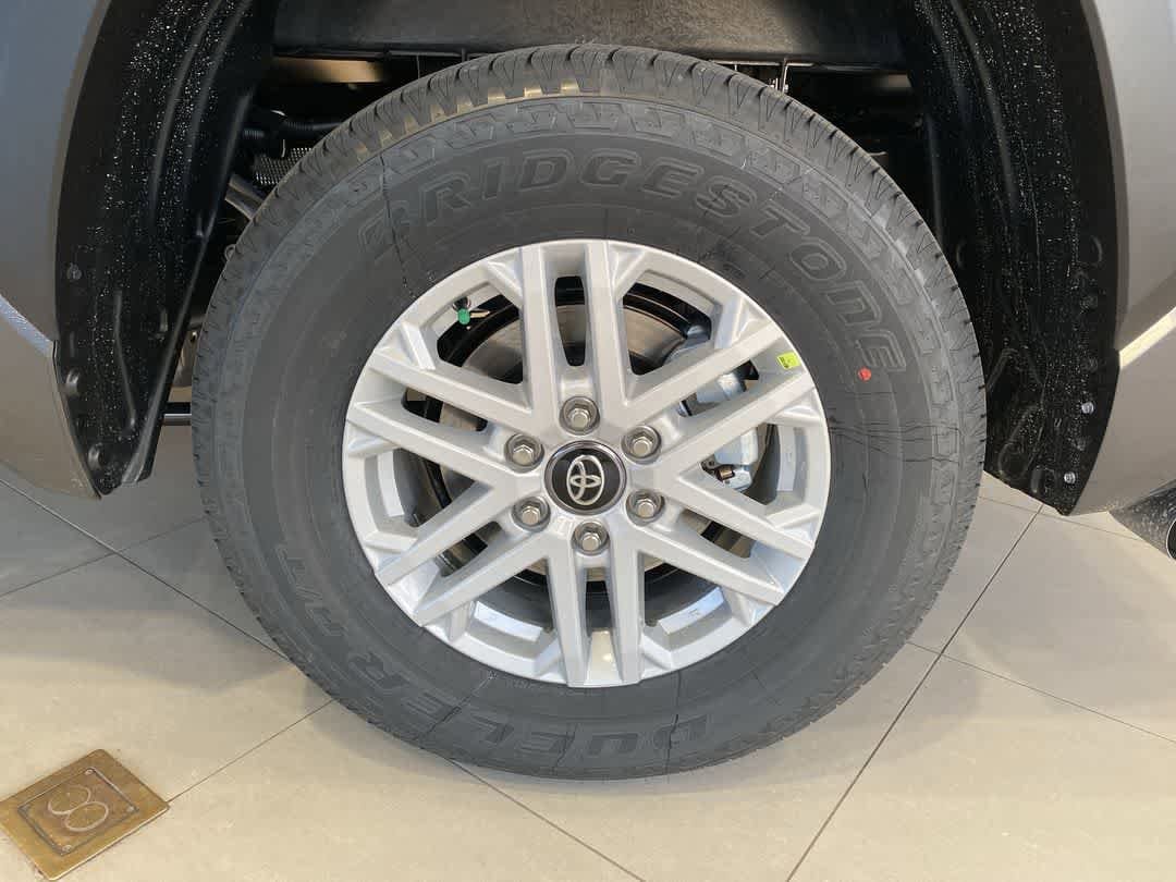 Thumbnail: 2025 Toyota Tundra - 12