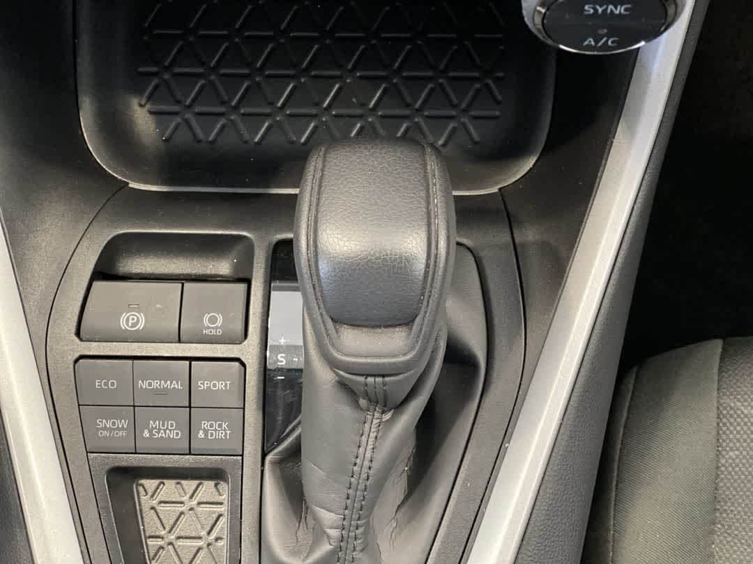 Thumbnail: 2025 Toyota RAV4 - 22