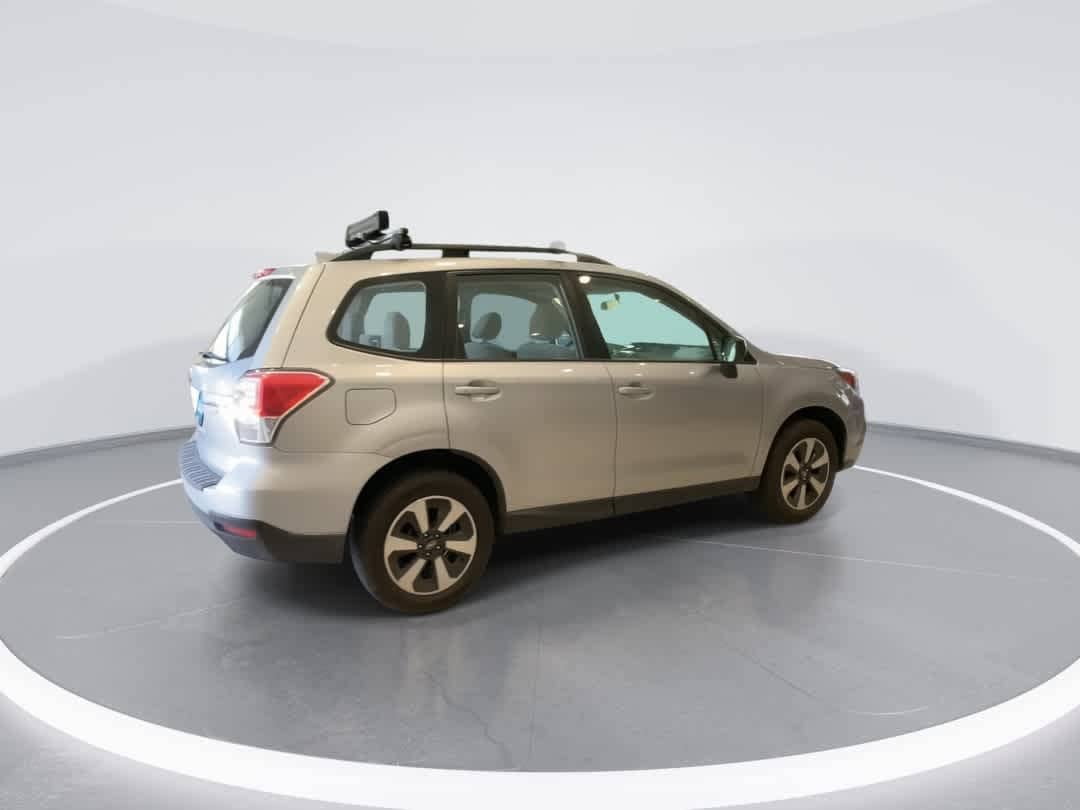 Thumbnail: 2017 Subaru Forester - 8
