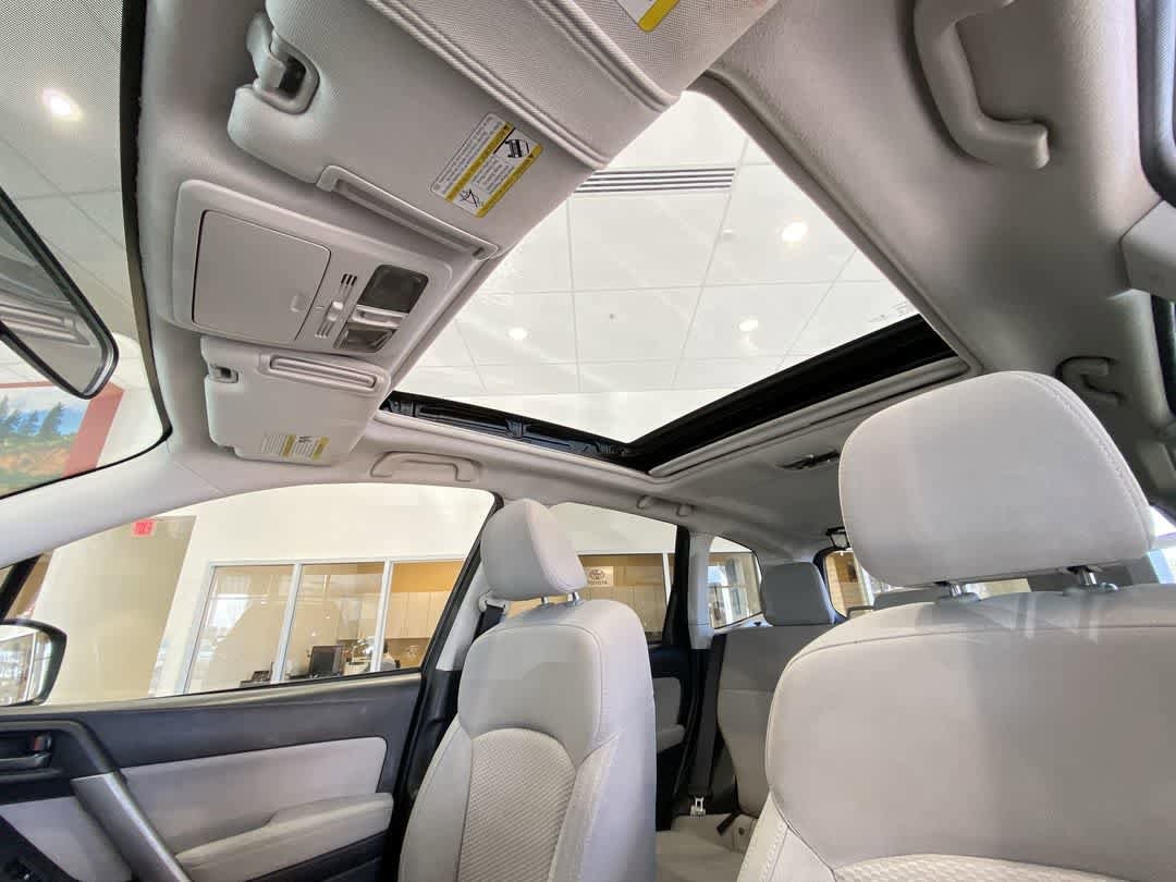 Thumbnail: 2015 Subaru Forester - 23