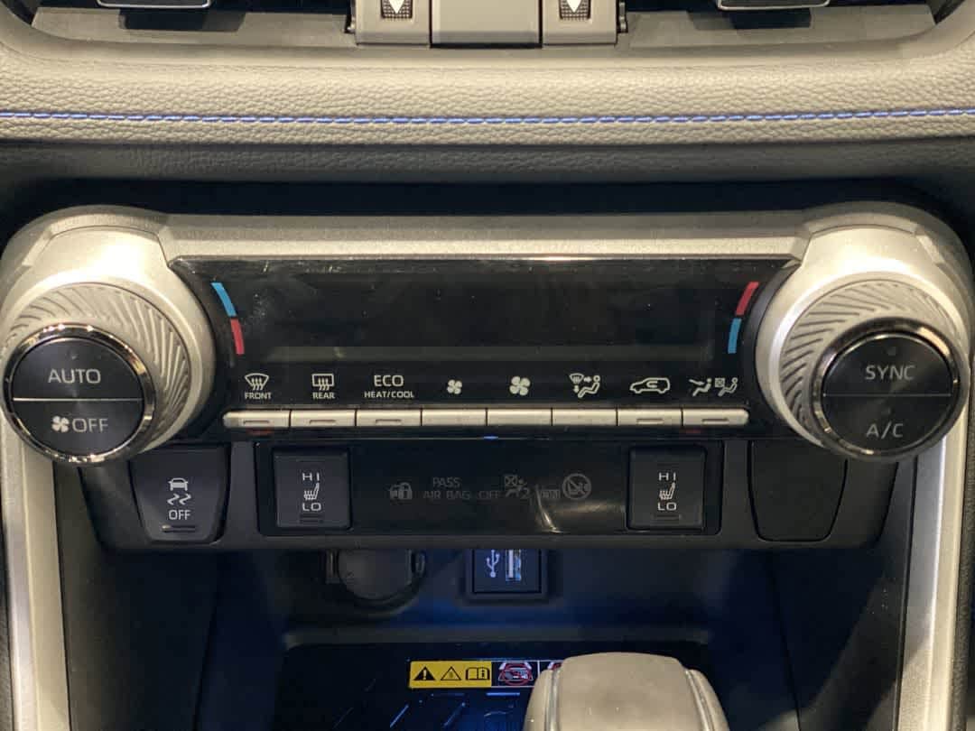 Thumbnail: 2024 Toyota RAV4 - 21